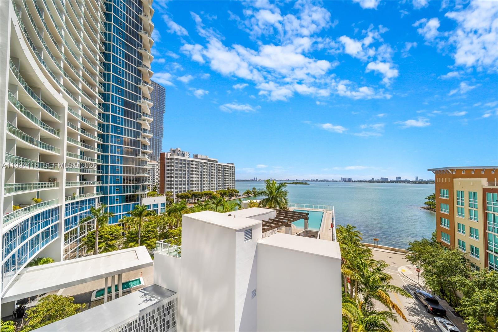 2020 N Bayshore Dr # 710