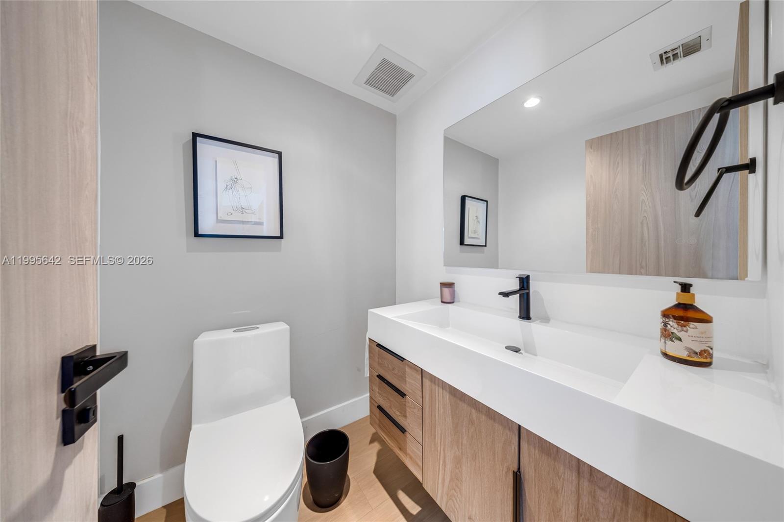 701 Brickell Key Blvd # 1112