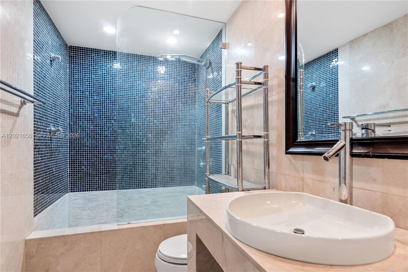 701 Brickell Key Blvd # 1411