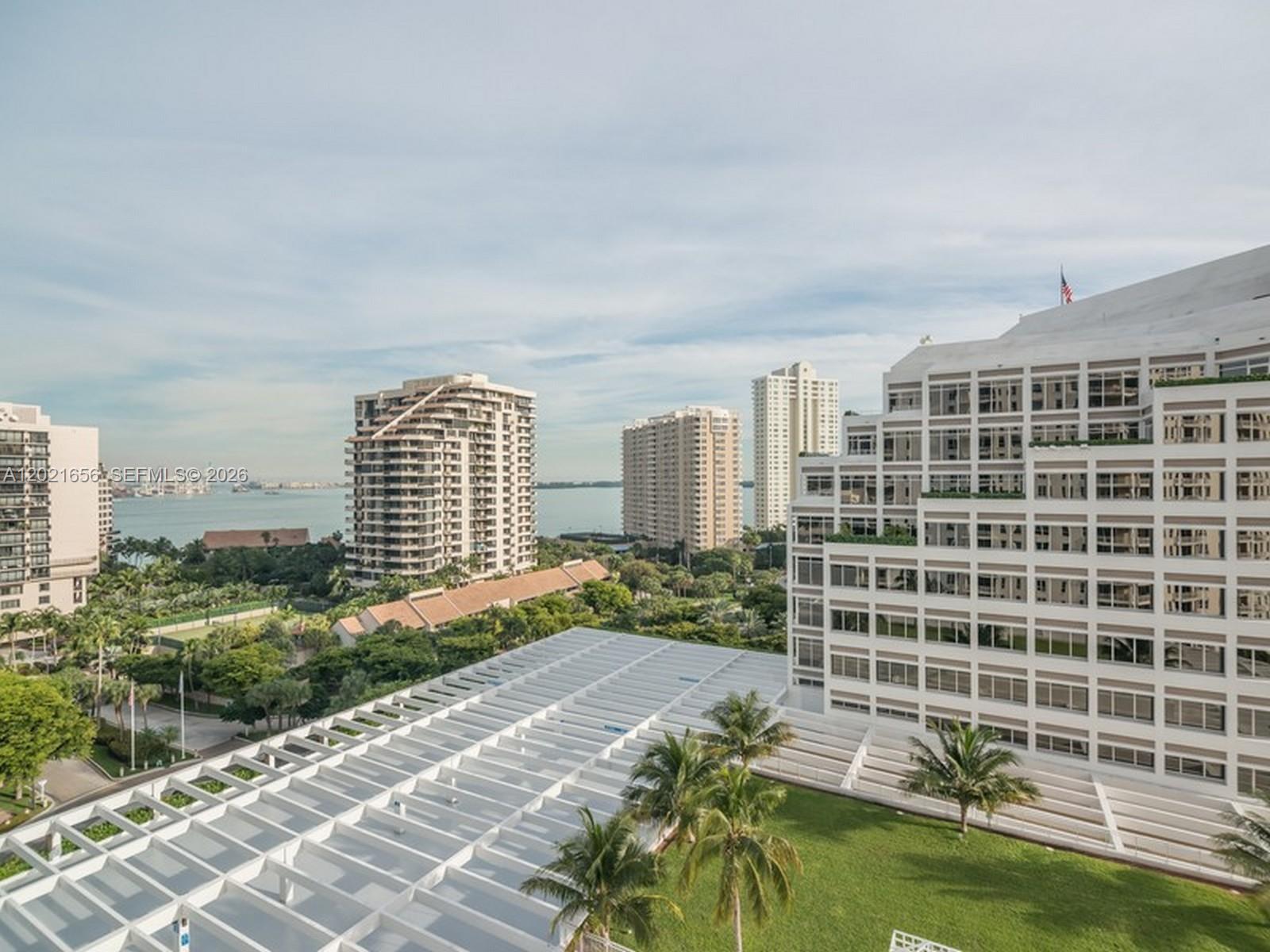 701 Brickell Key Blvd # 1411