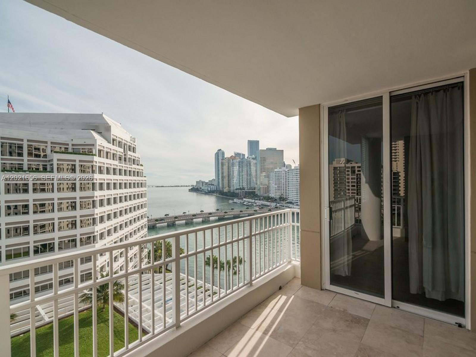 701 Brickell Key Blvd # 1411