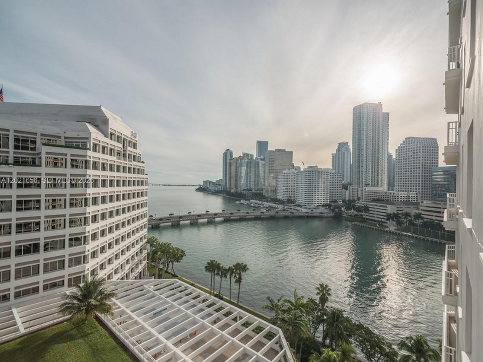 701 Brickell Key Blvd # 1411