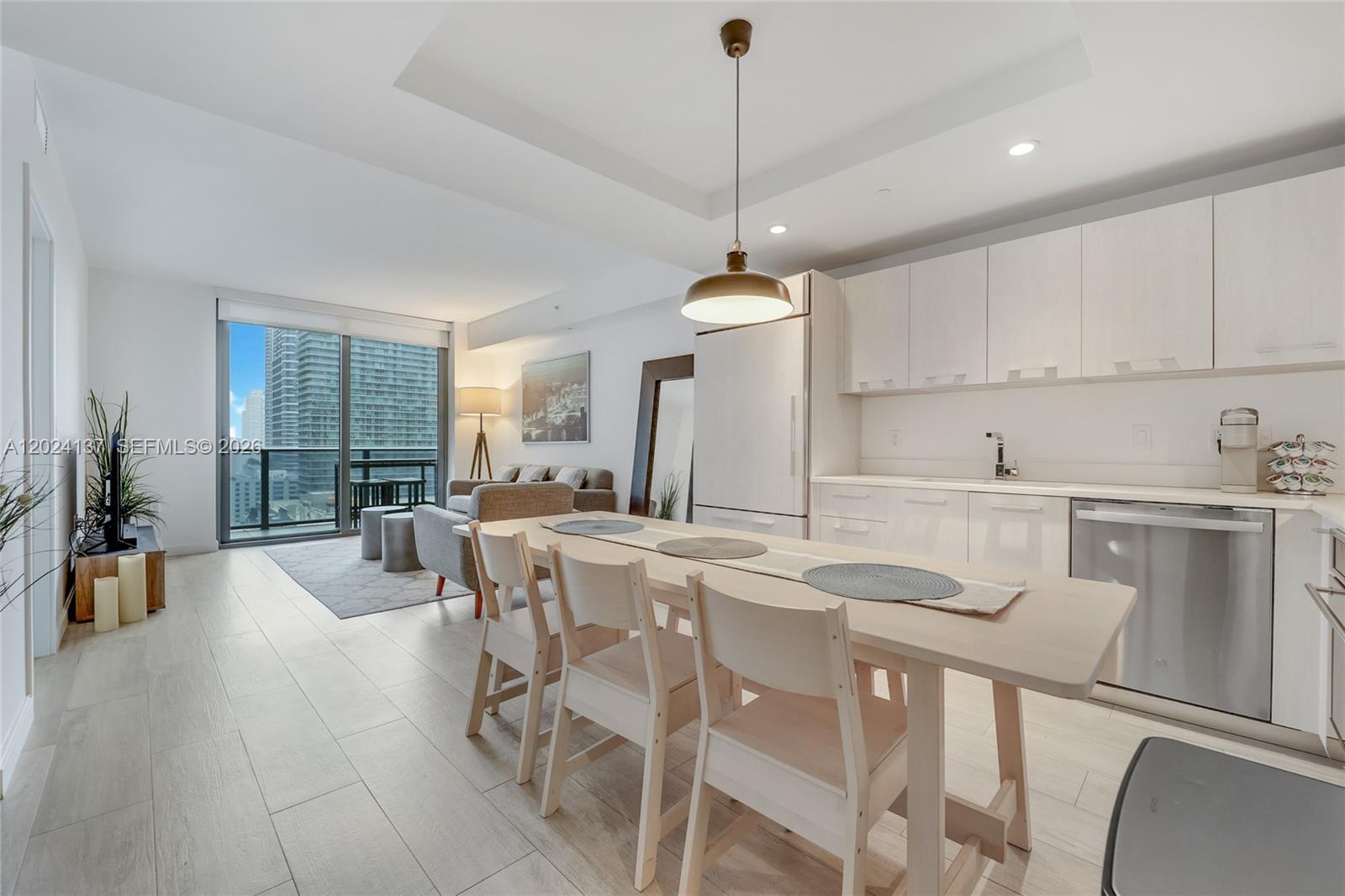 45 SW 9 ST # 1905