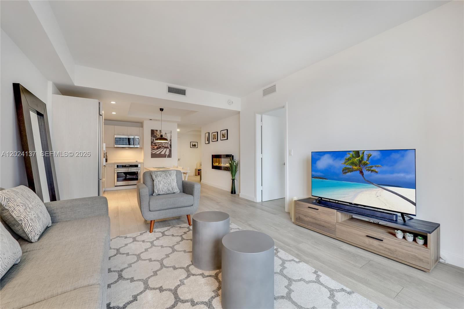45 SW 9 ST # 1905