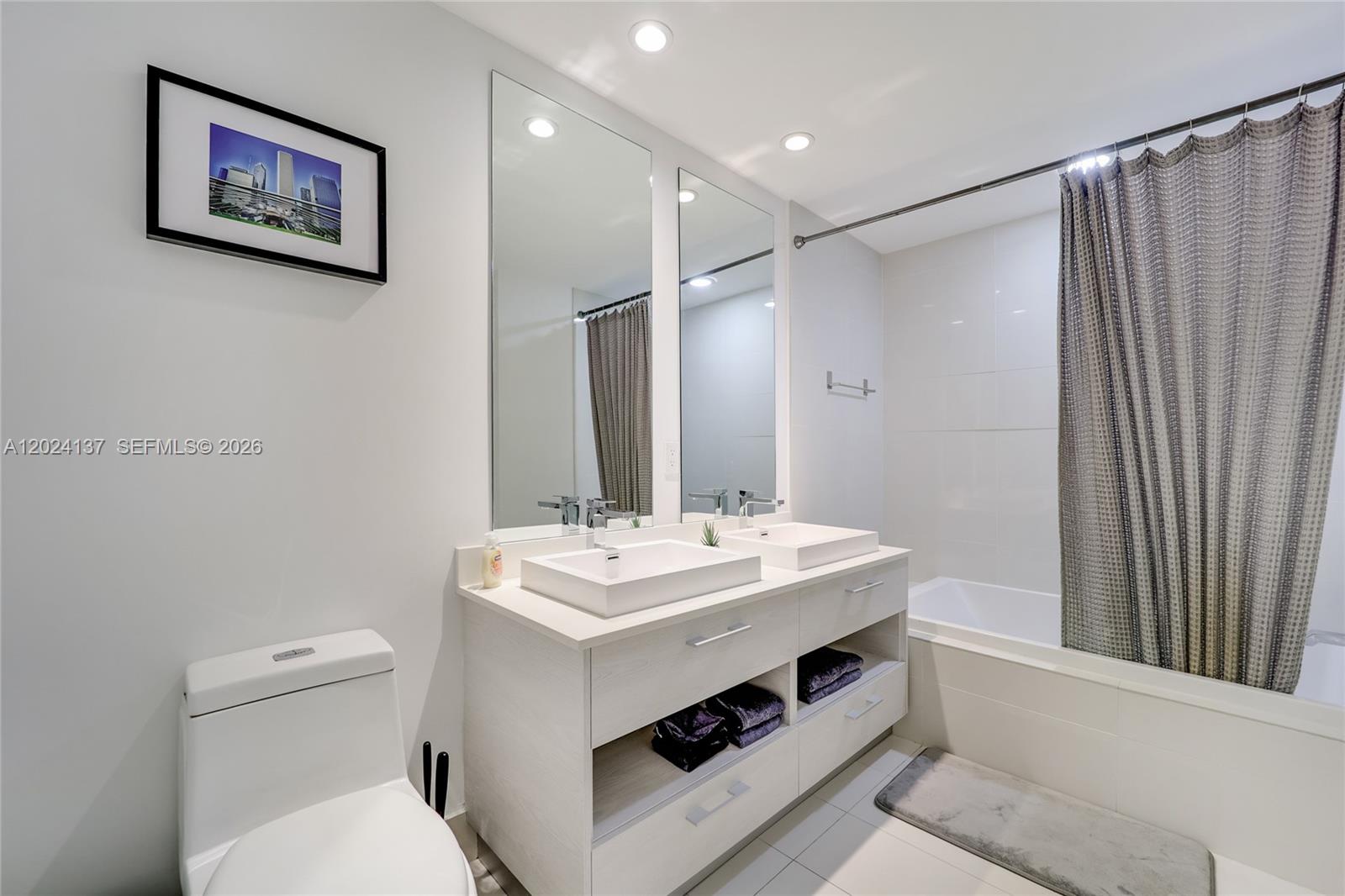 45 SW 9 ST # 1905