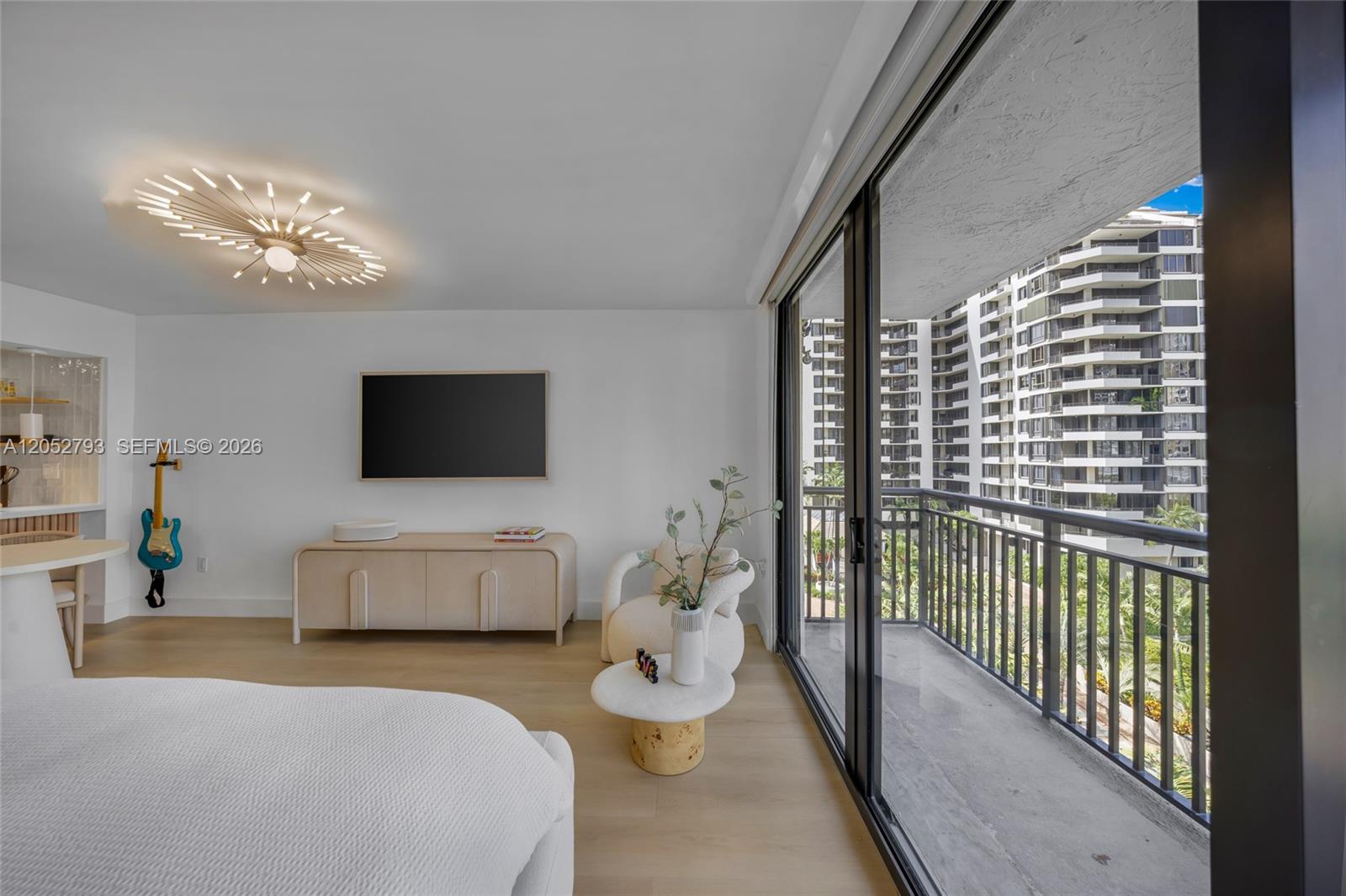 540 Brickell Key Dr # 809