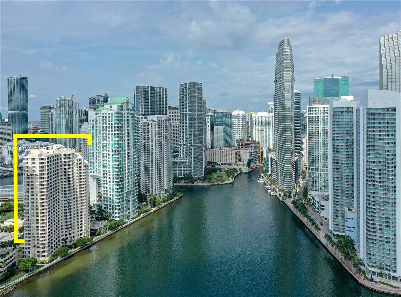 888 Brickell Key Dr # 512