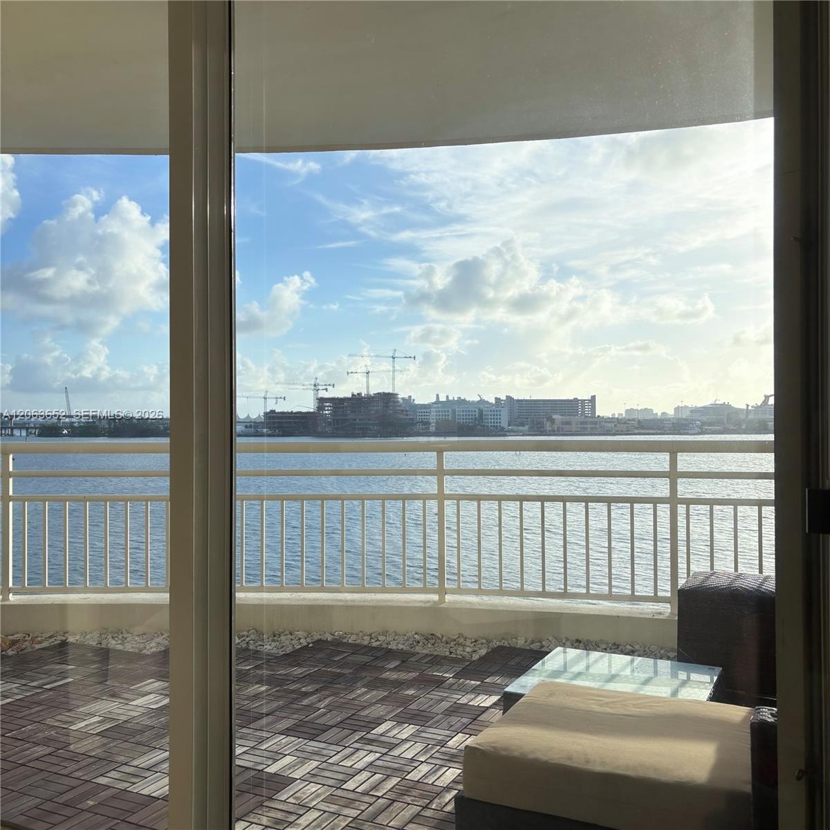 888 Brickell Key Dr # 512