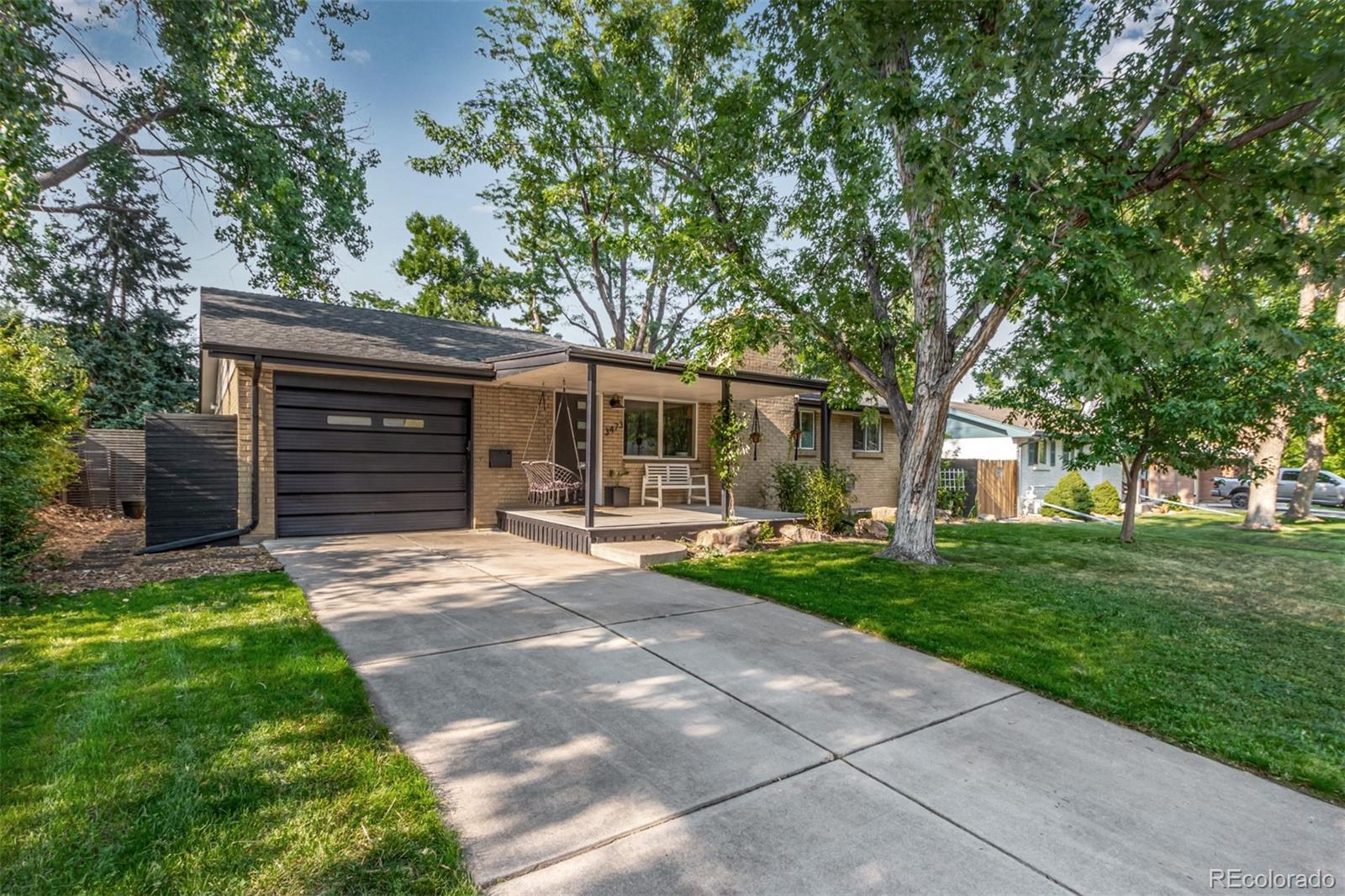 3473 W Powers Avenue