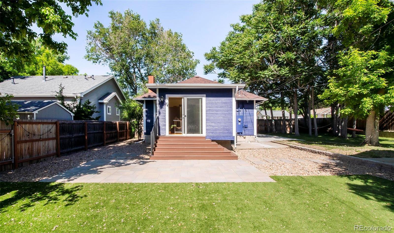 2828 Benton Street