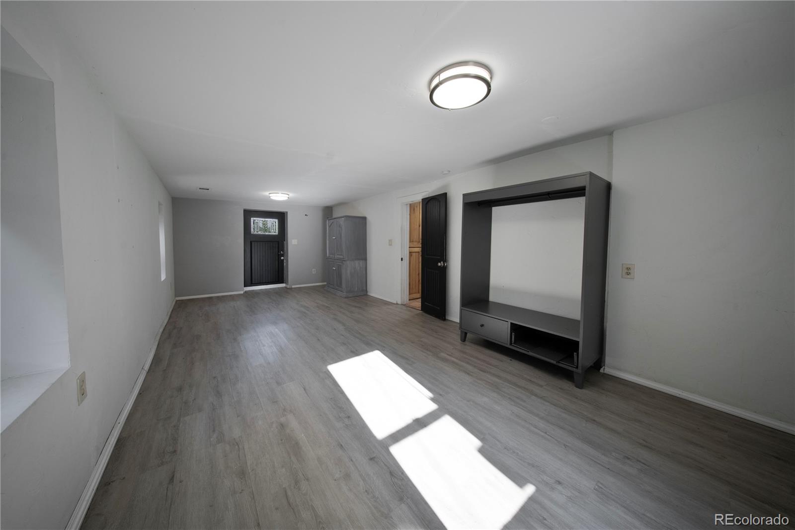 185 S Hoyt Street
