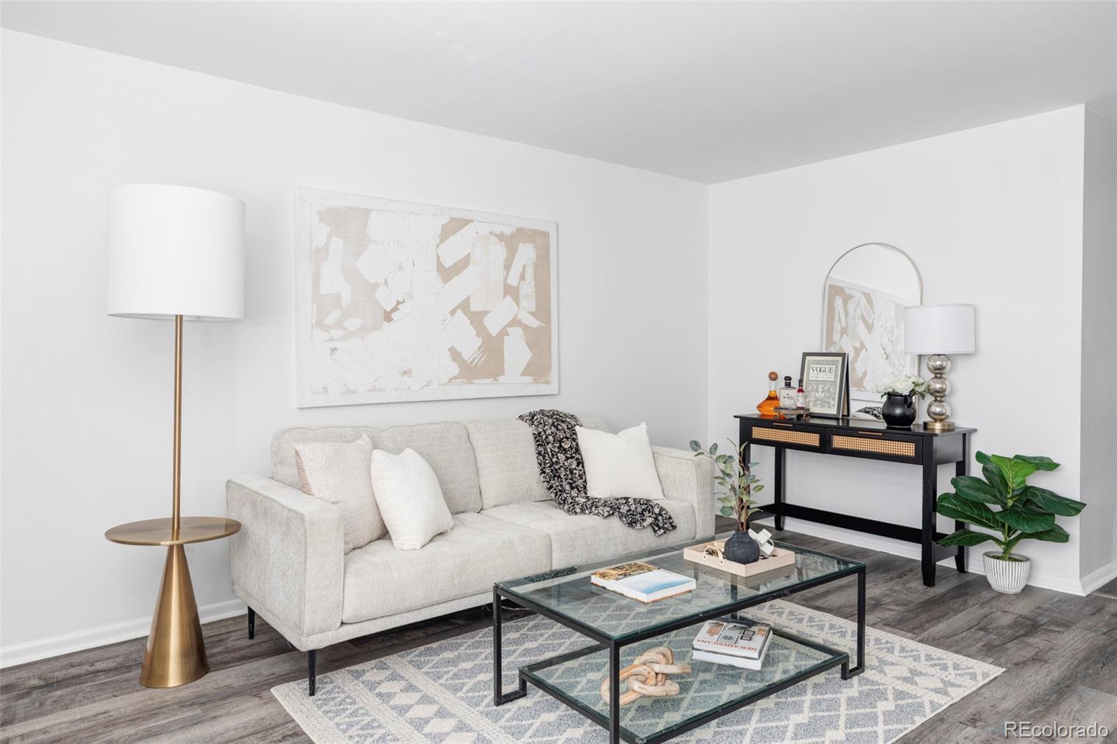 1243 Gaylord Street Unit: 304