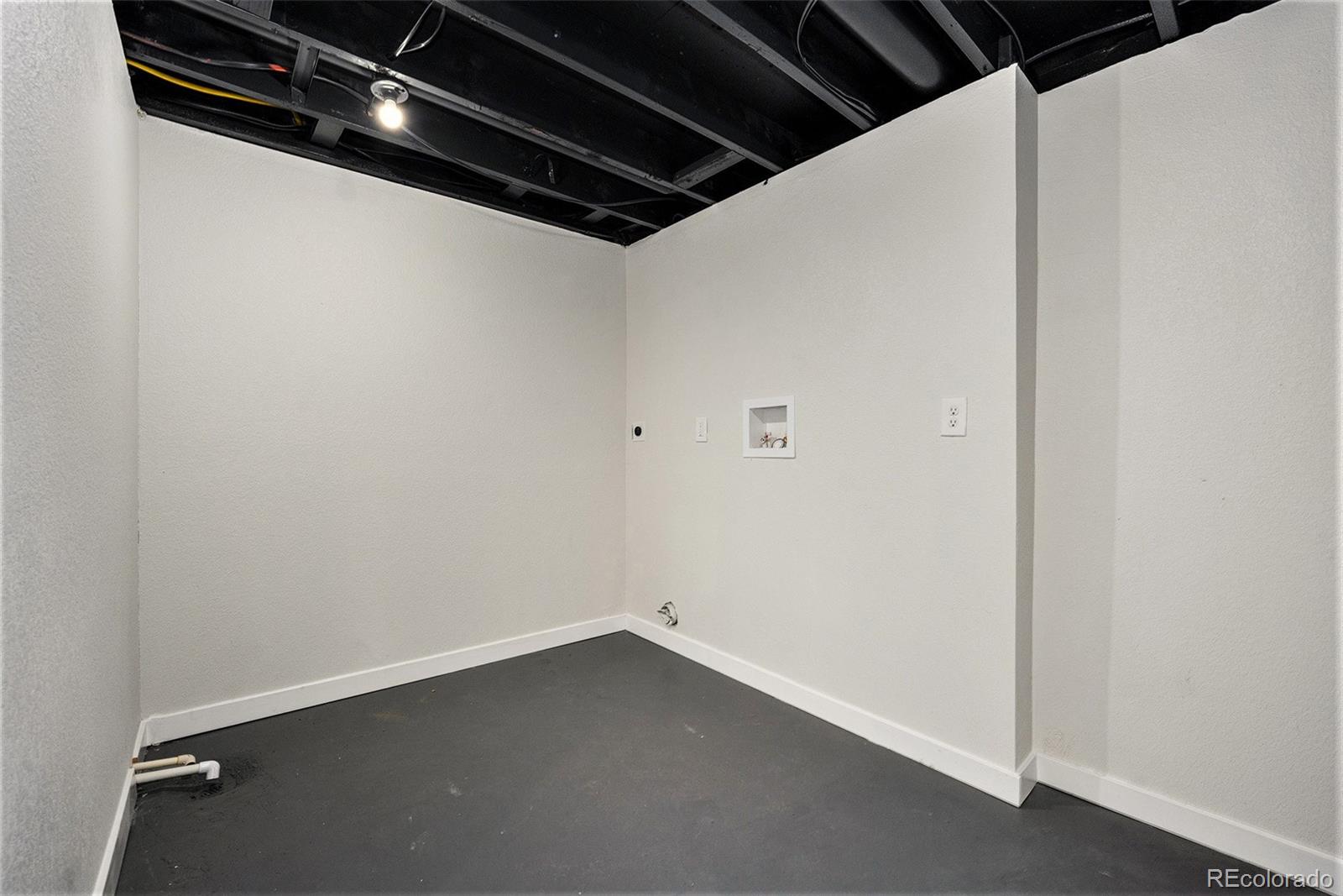 6250 W 76th Avenue