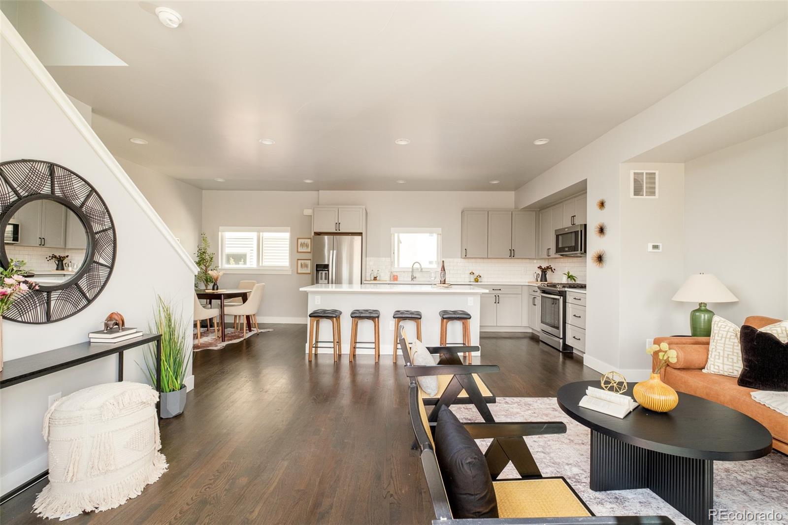 7035 E 38th Avenue Unit: 2