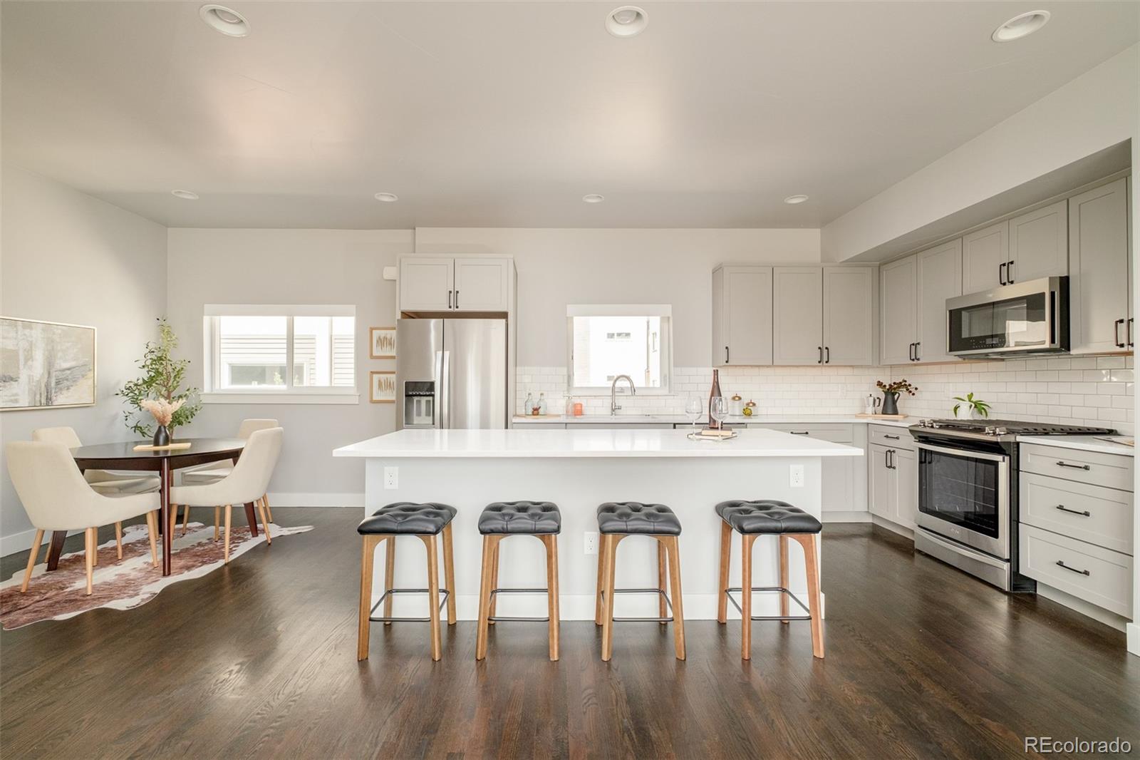 7035 E 38th Avenue Unit: 2