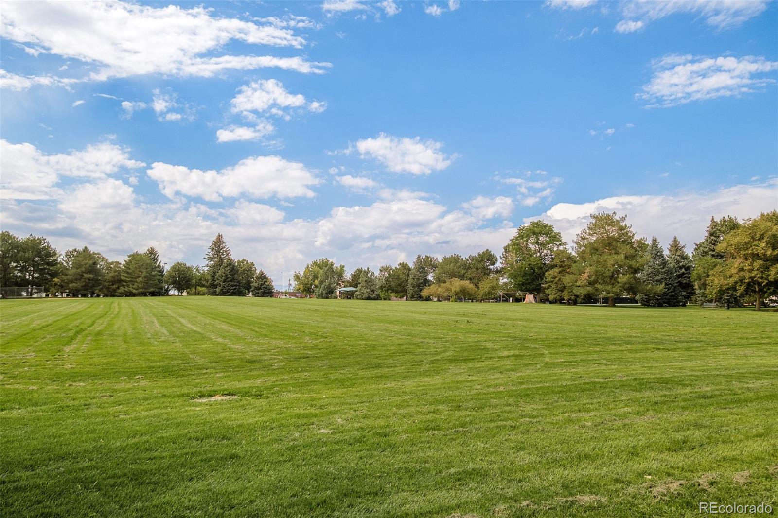 7035 E 38th Avenue Unit: 2