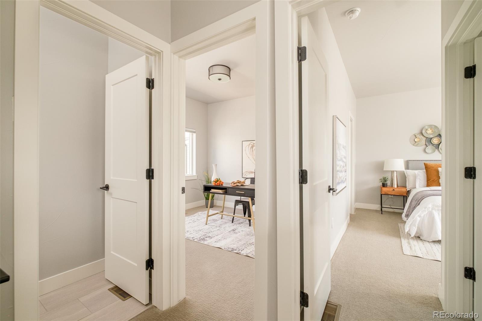 7035 E 38th Avenue Unit: 2