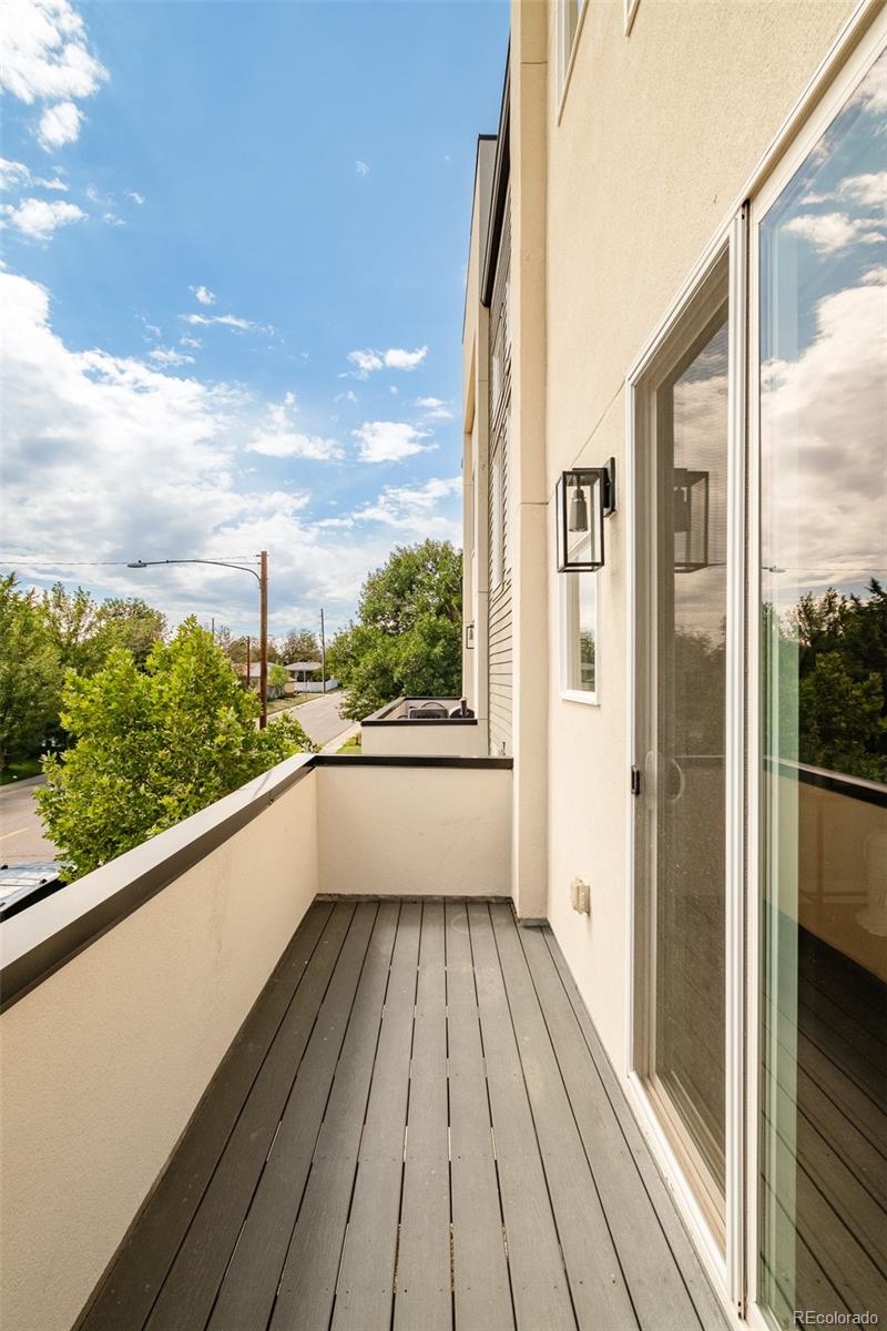 7035 E 38th Avenue Unit: 2