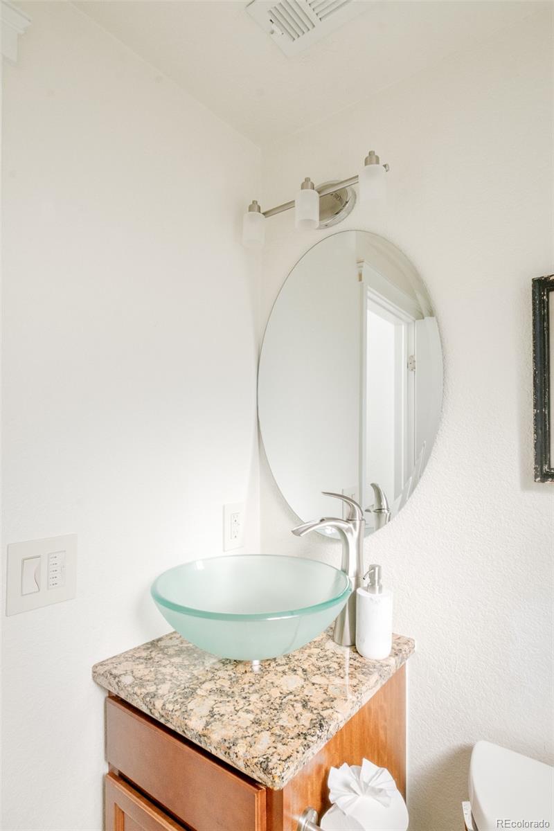 6021 Yarrow Street Unit: B12