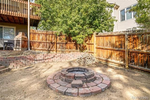 9508 W 70th Place