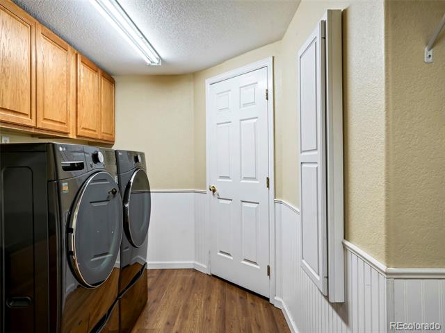9508 W 70th Place