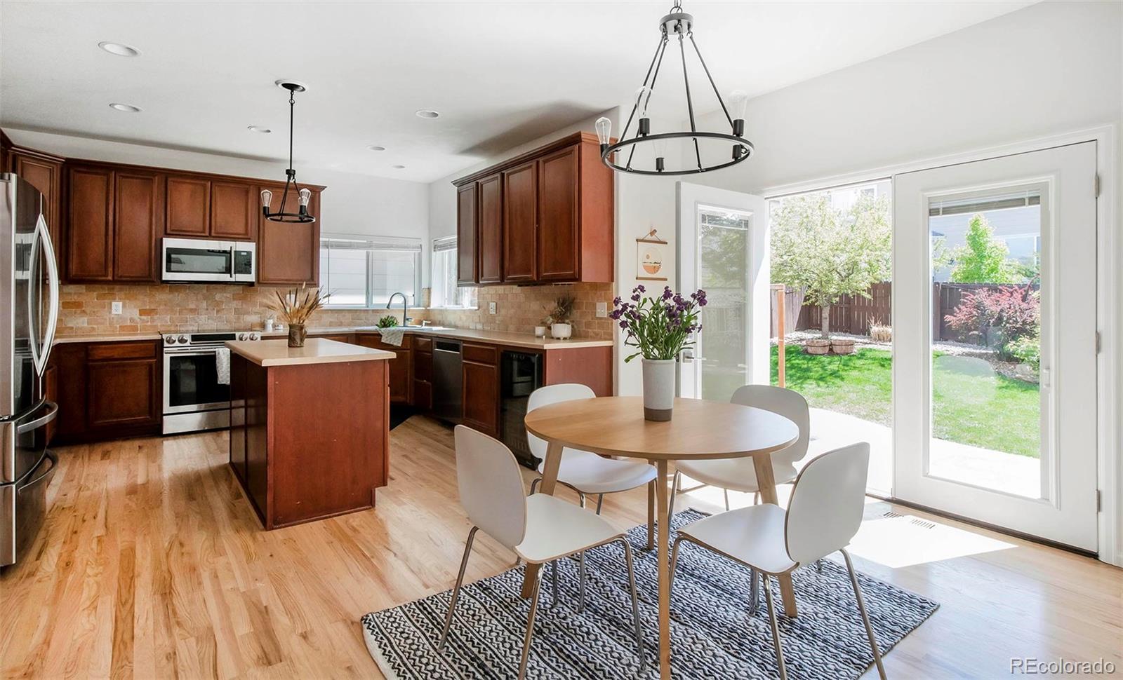 2324 Dogwood Circle