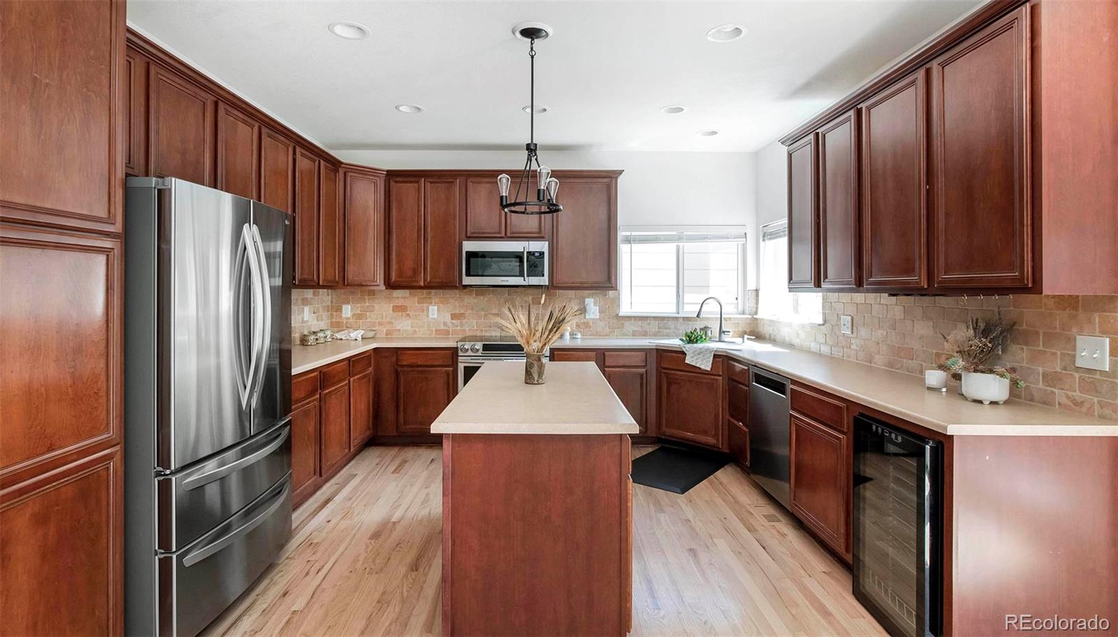 2324 Dogwood Circle