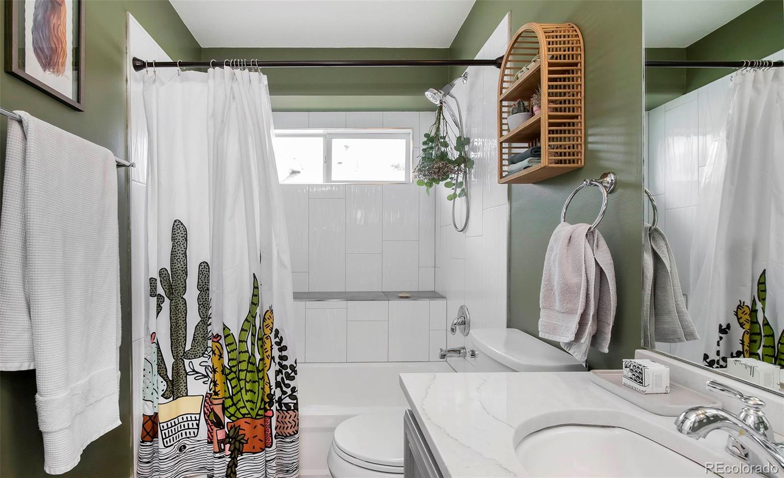2324 Dogwood Circle