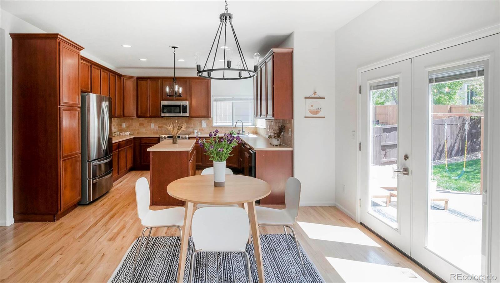 2324 Dogwood Circle