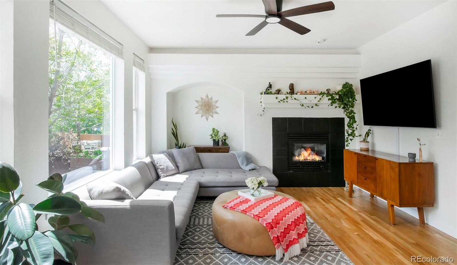 2324 Dogwood Circle