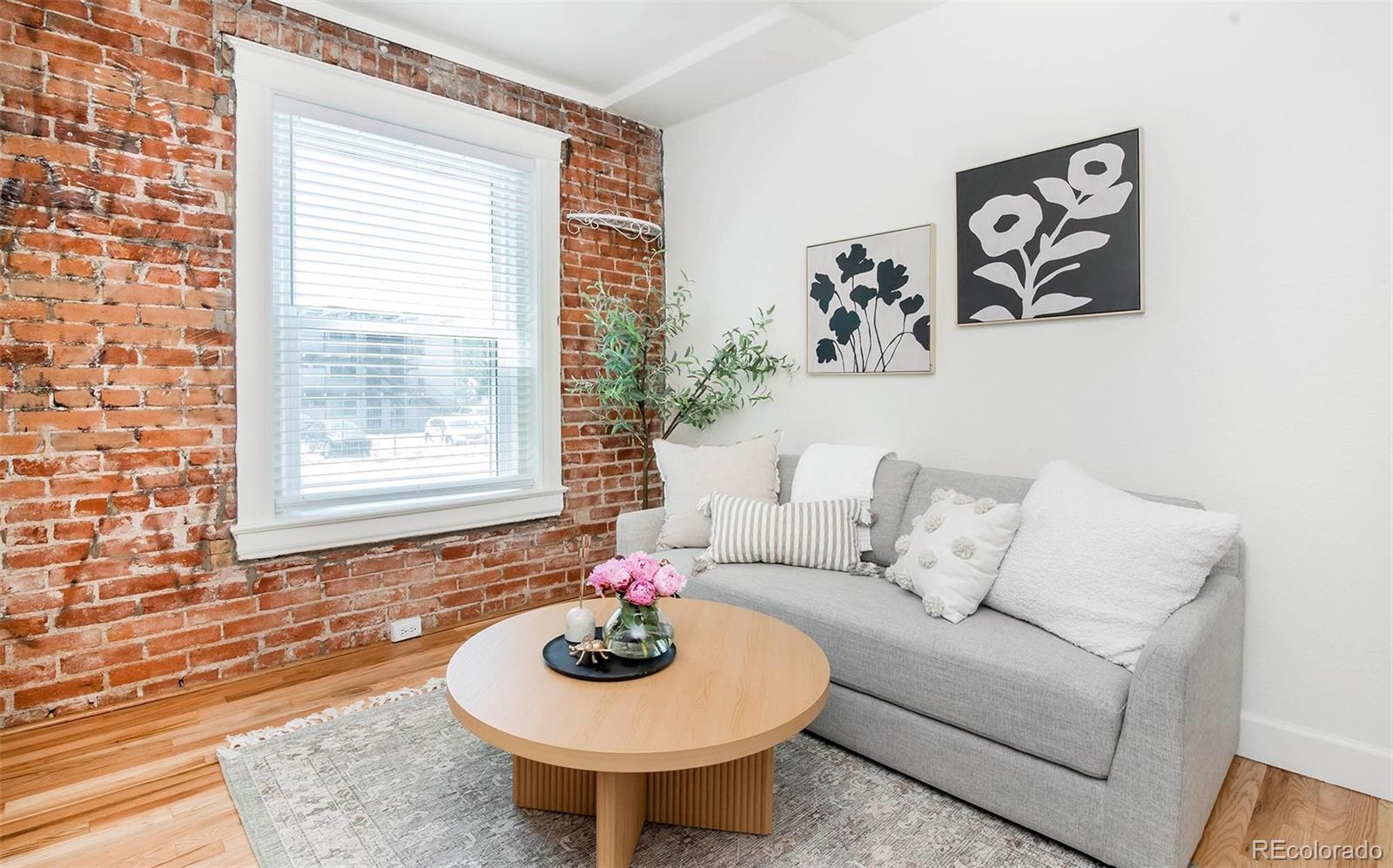 610 N Logan Street Unit: 7