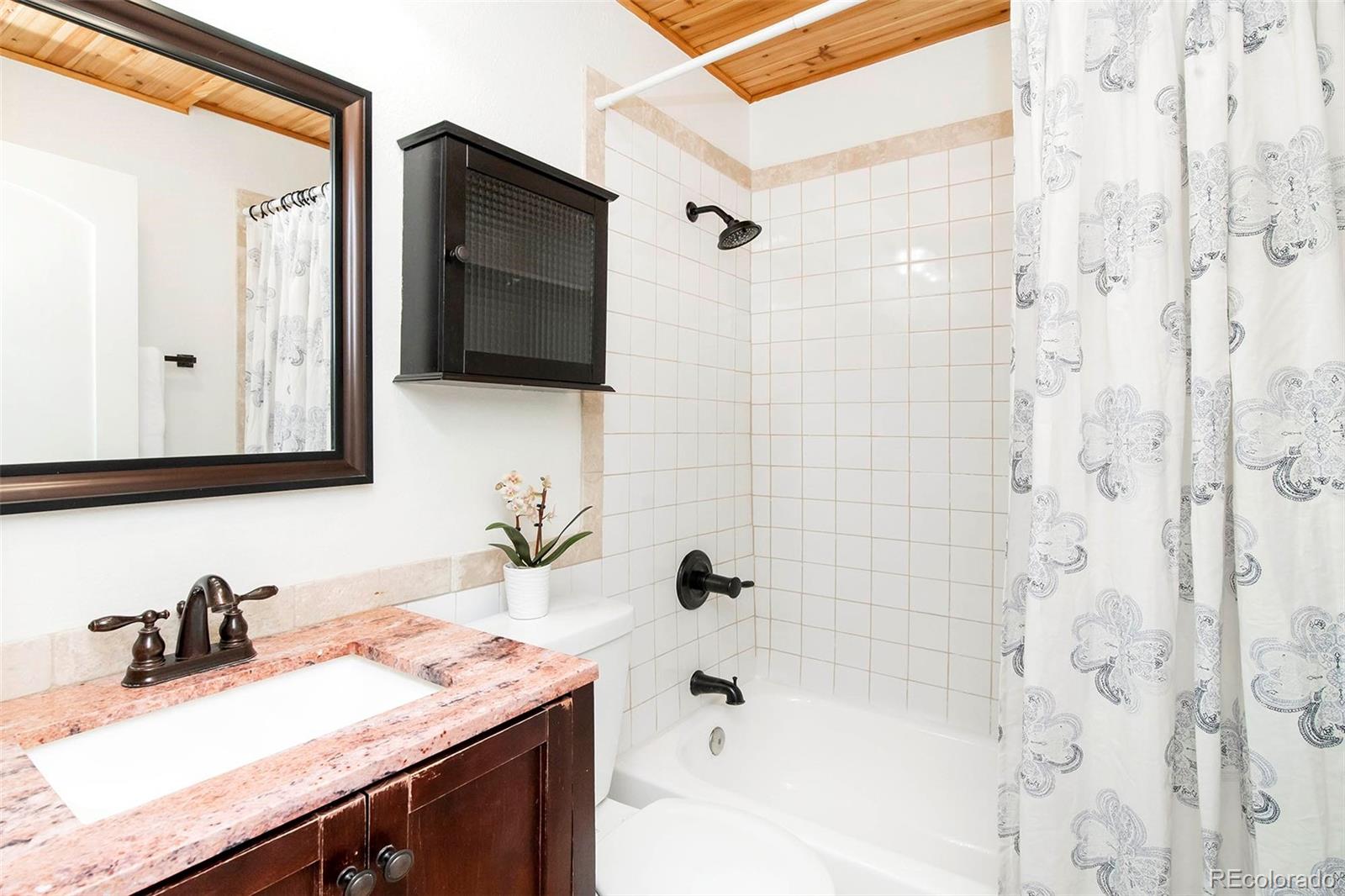 610 N Logan Street Unit: 7
