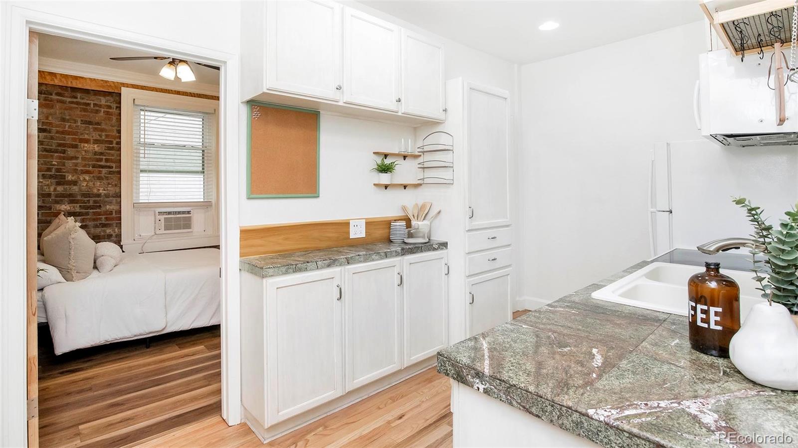 610 N Logan Street Unit: 7