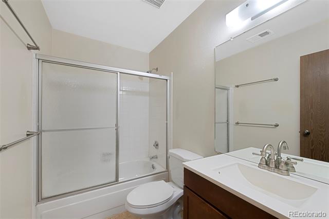 451 Wright Street Unit: 11