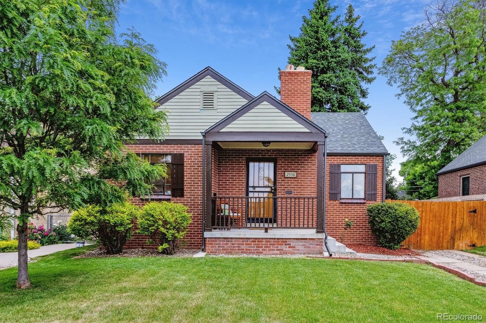 2558 N Kearney Street