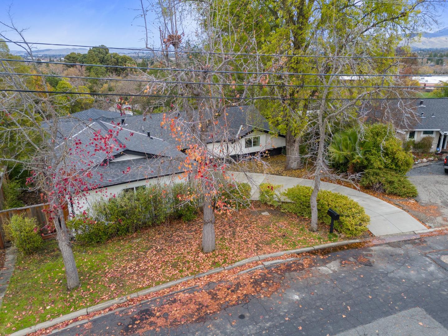2660 Ross Place