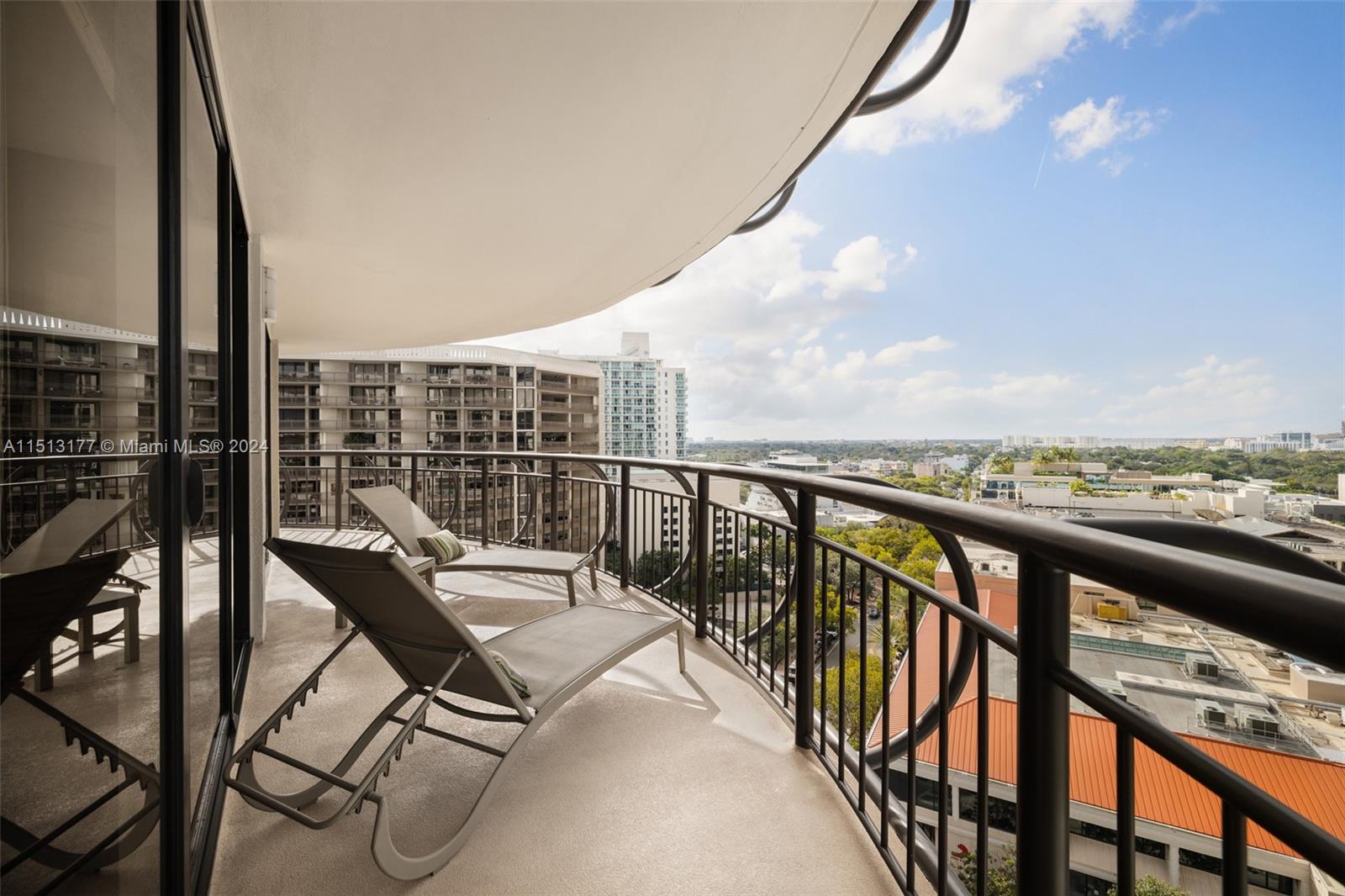 2843 S Bayshore Dr # 17A