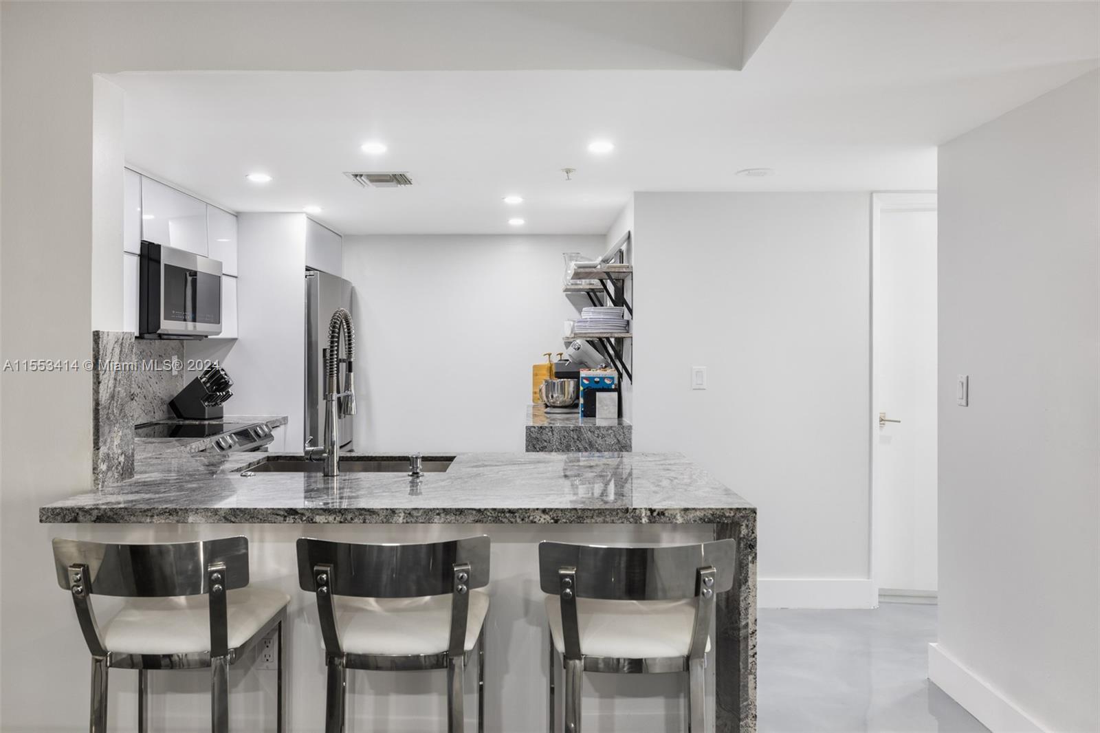520 SE 5th Ave # 2212