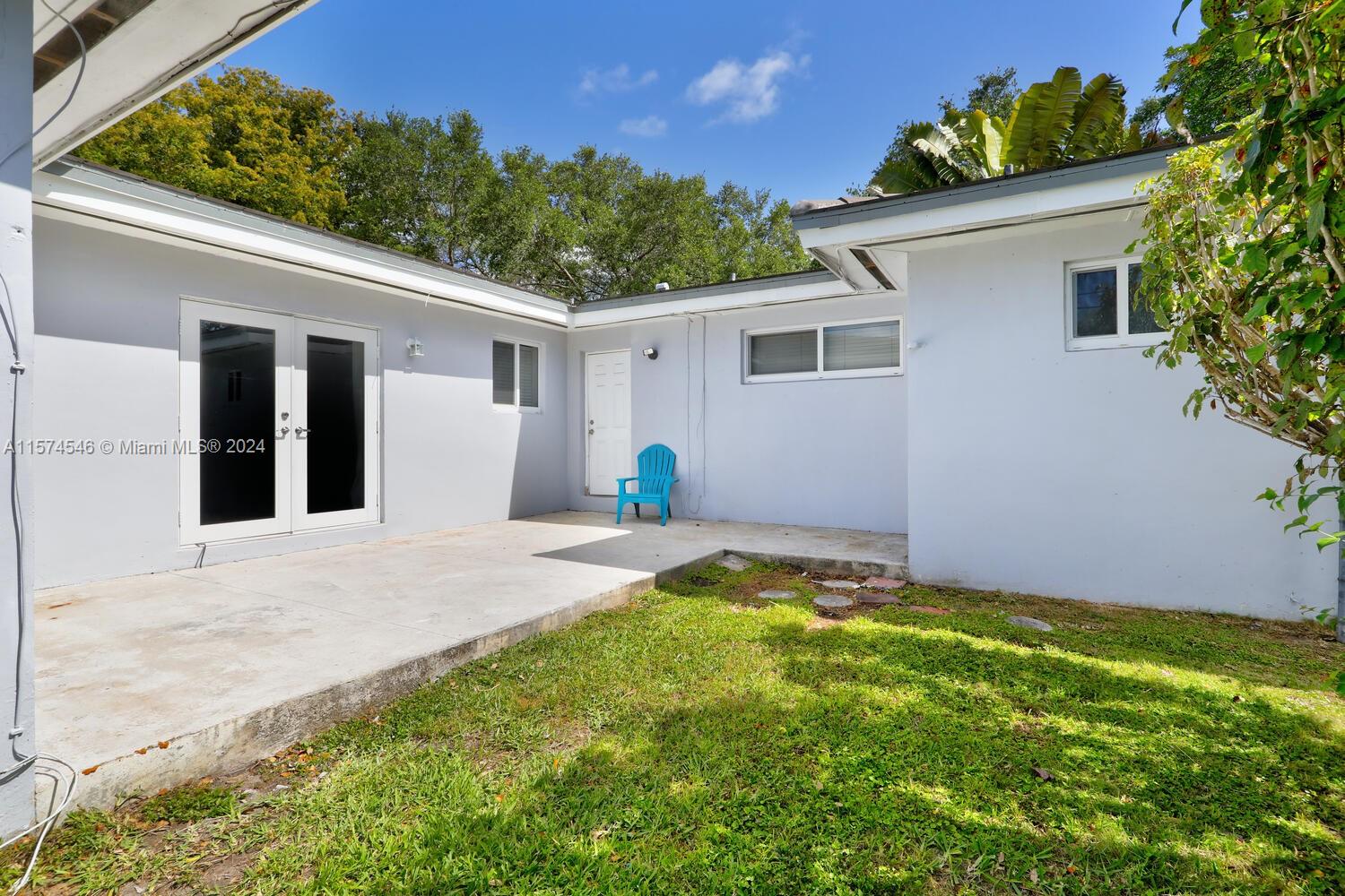 900 Benevento Ave # 900