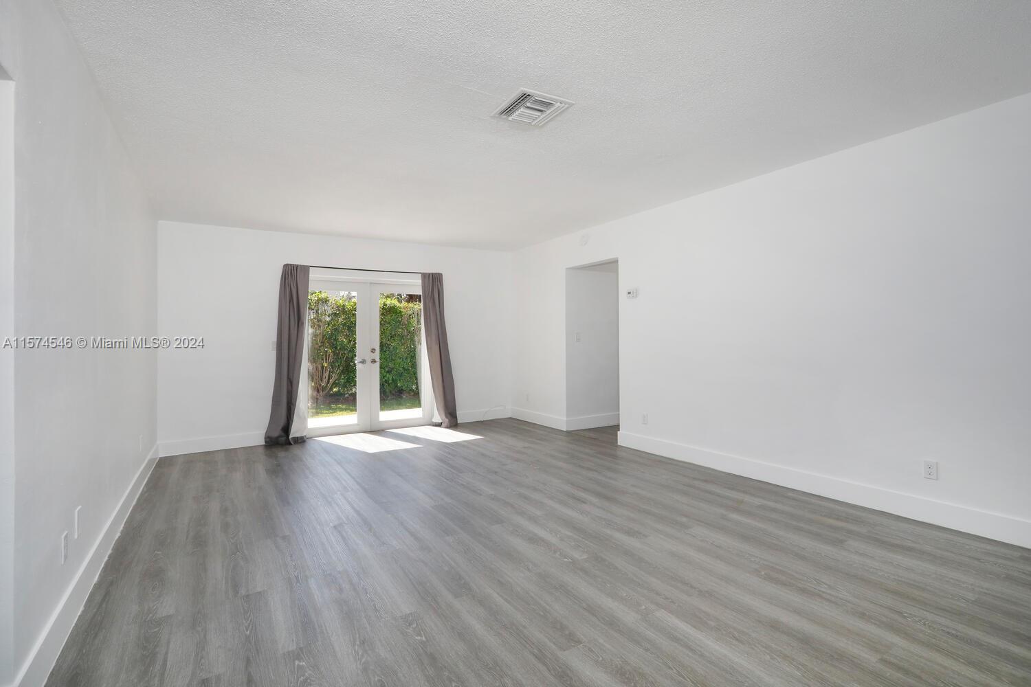 900 Benevento Ave # 900