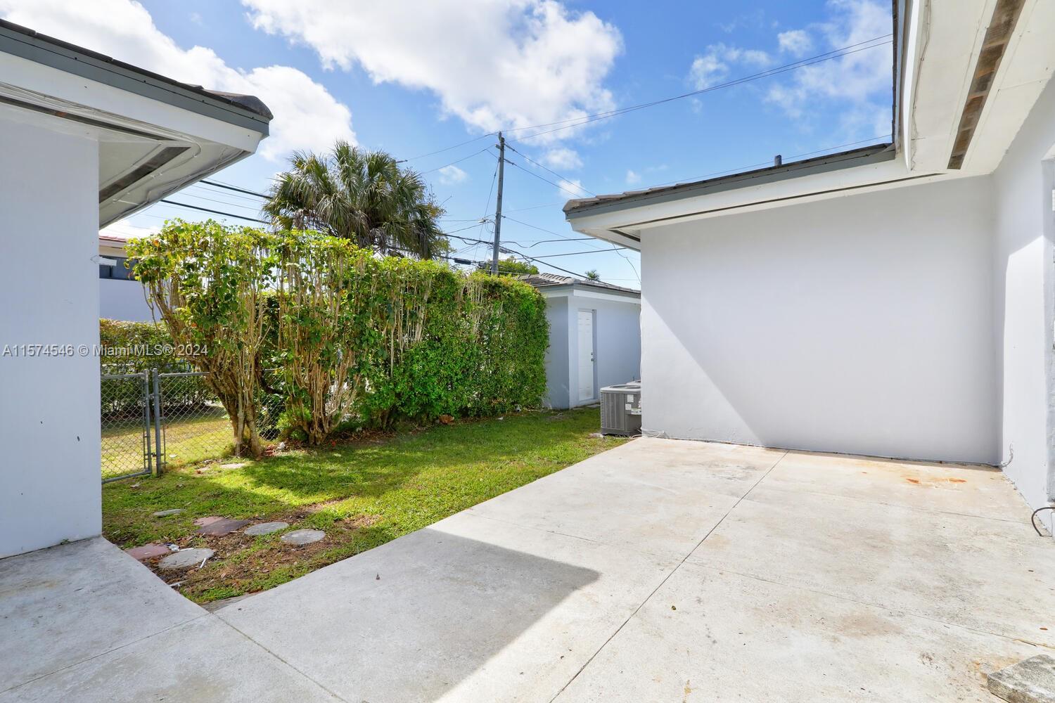 900 Benevento Ave # 900