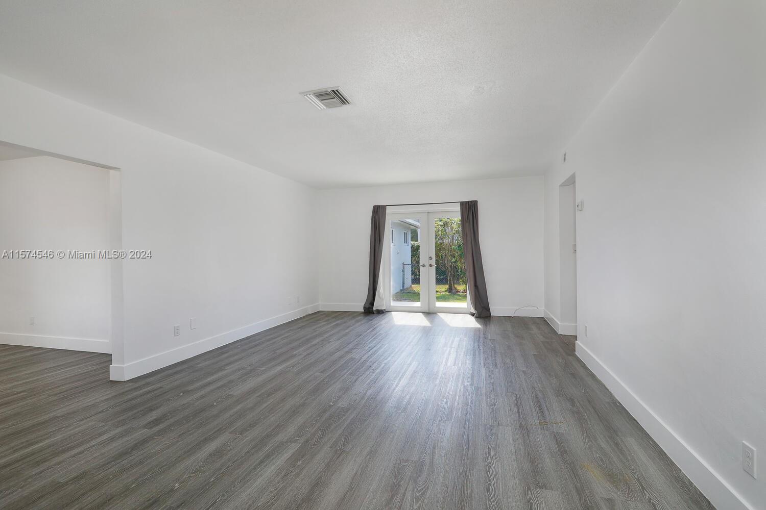 900 Benevento Ave # 900