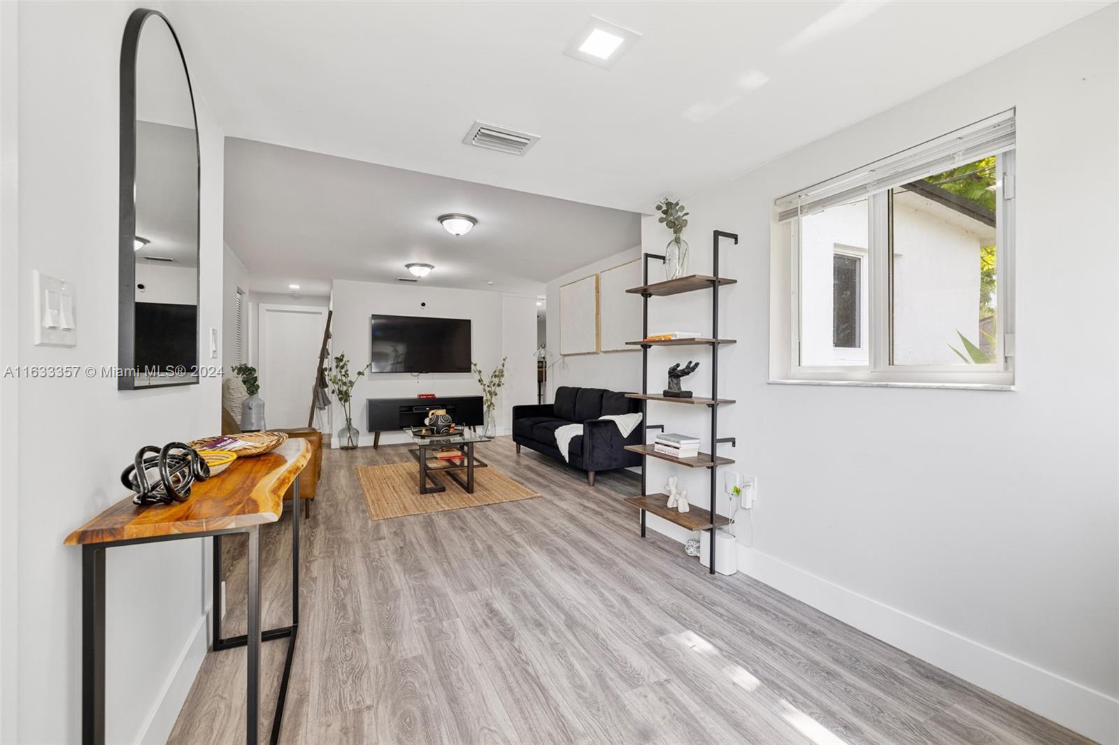 1988 NW 58th St