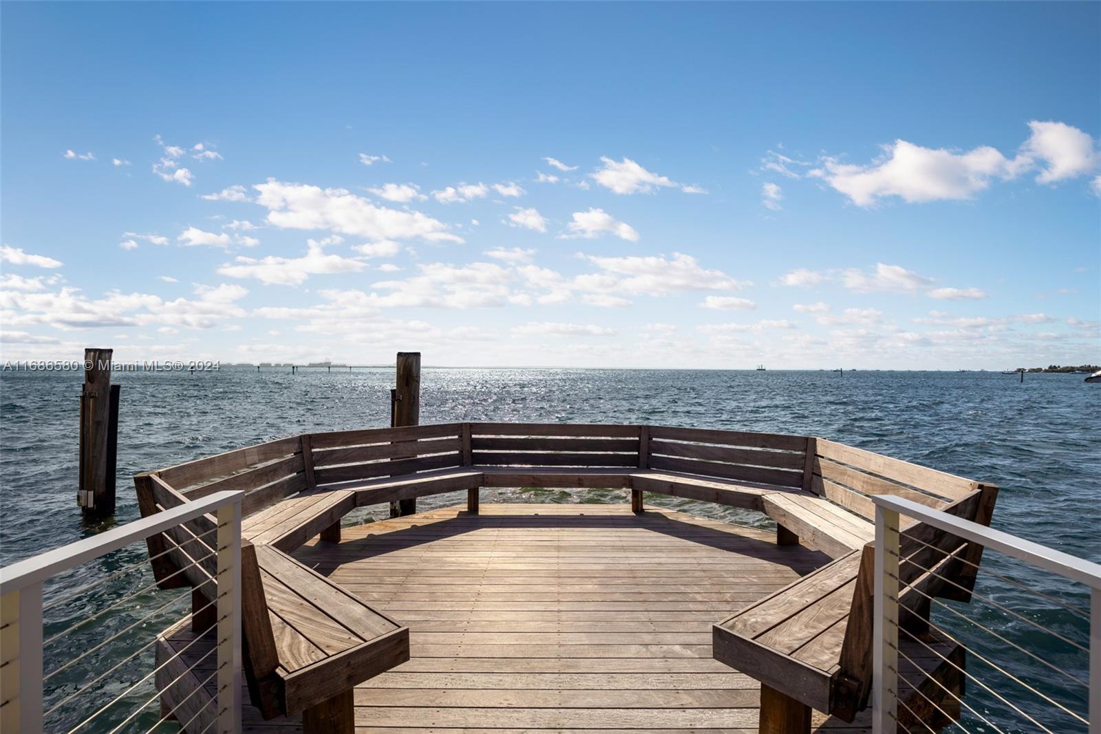 2000 S Bayshore Dr # 20