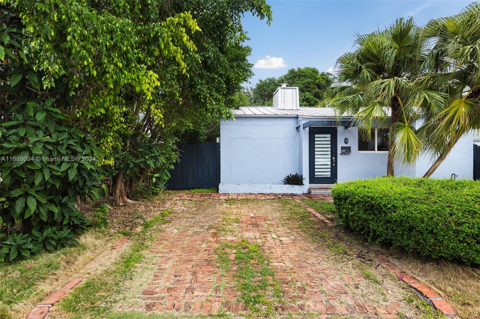 2015 SW 25th St Rear