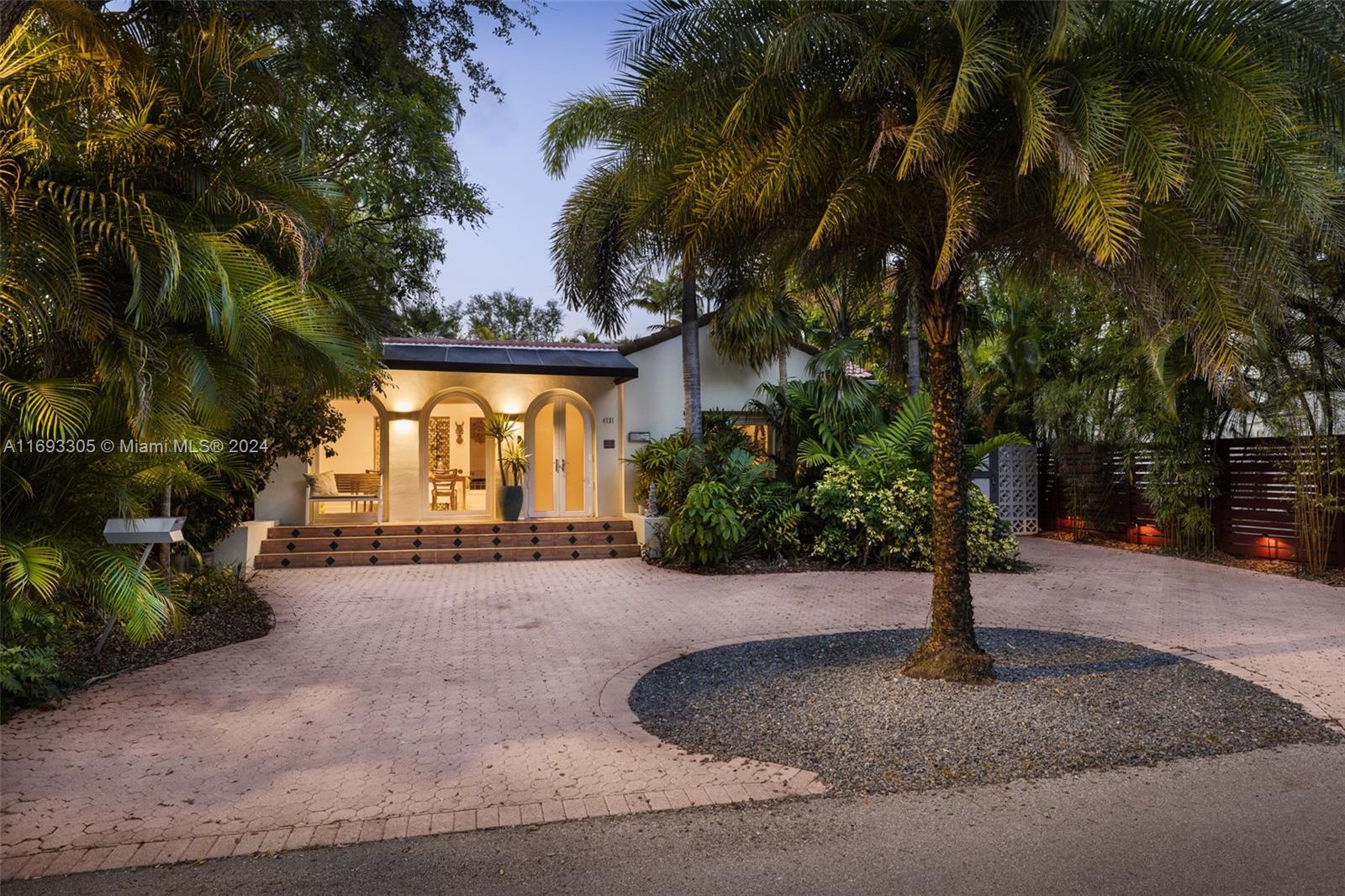 4131 El Prado Blvd