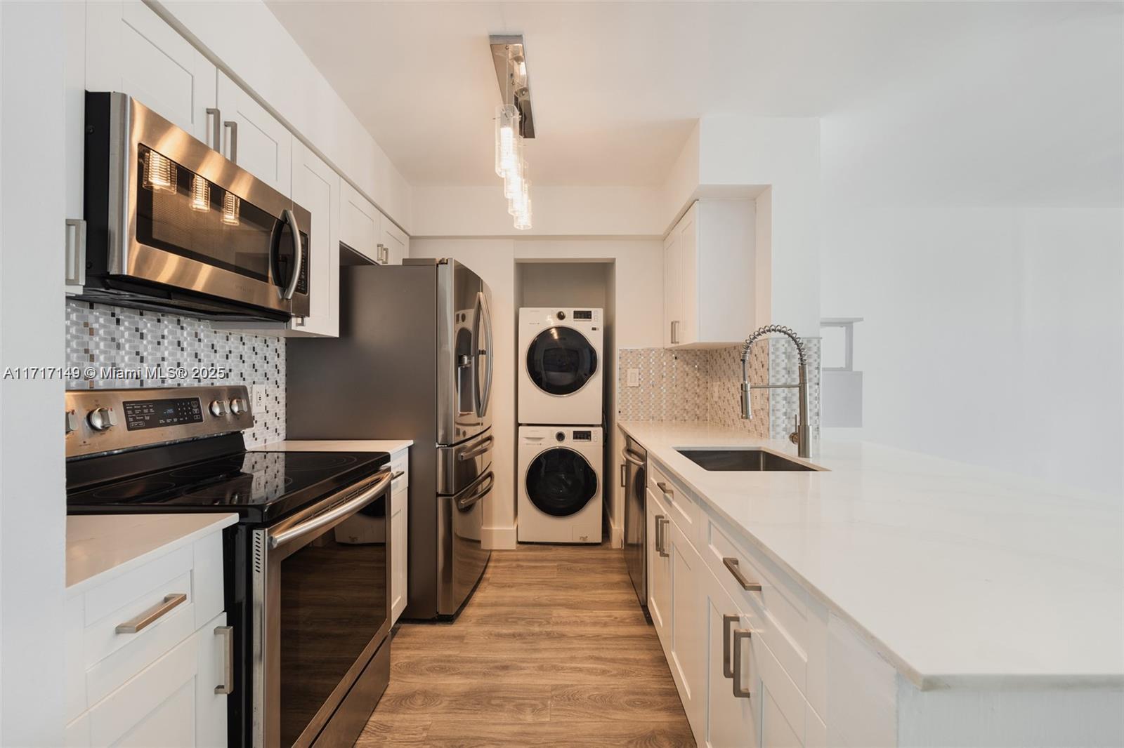 1155 Brickell Bay # 2907