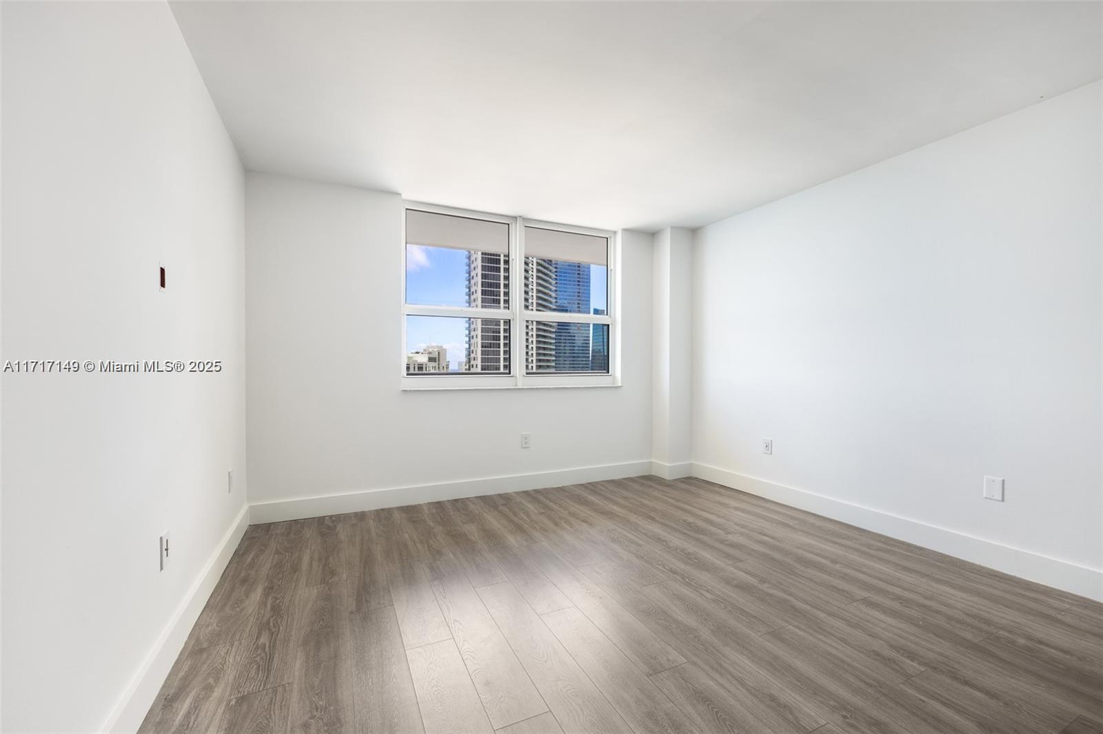 1155 Brickell Bay # 2907