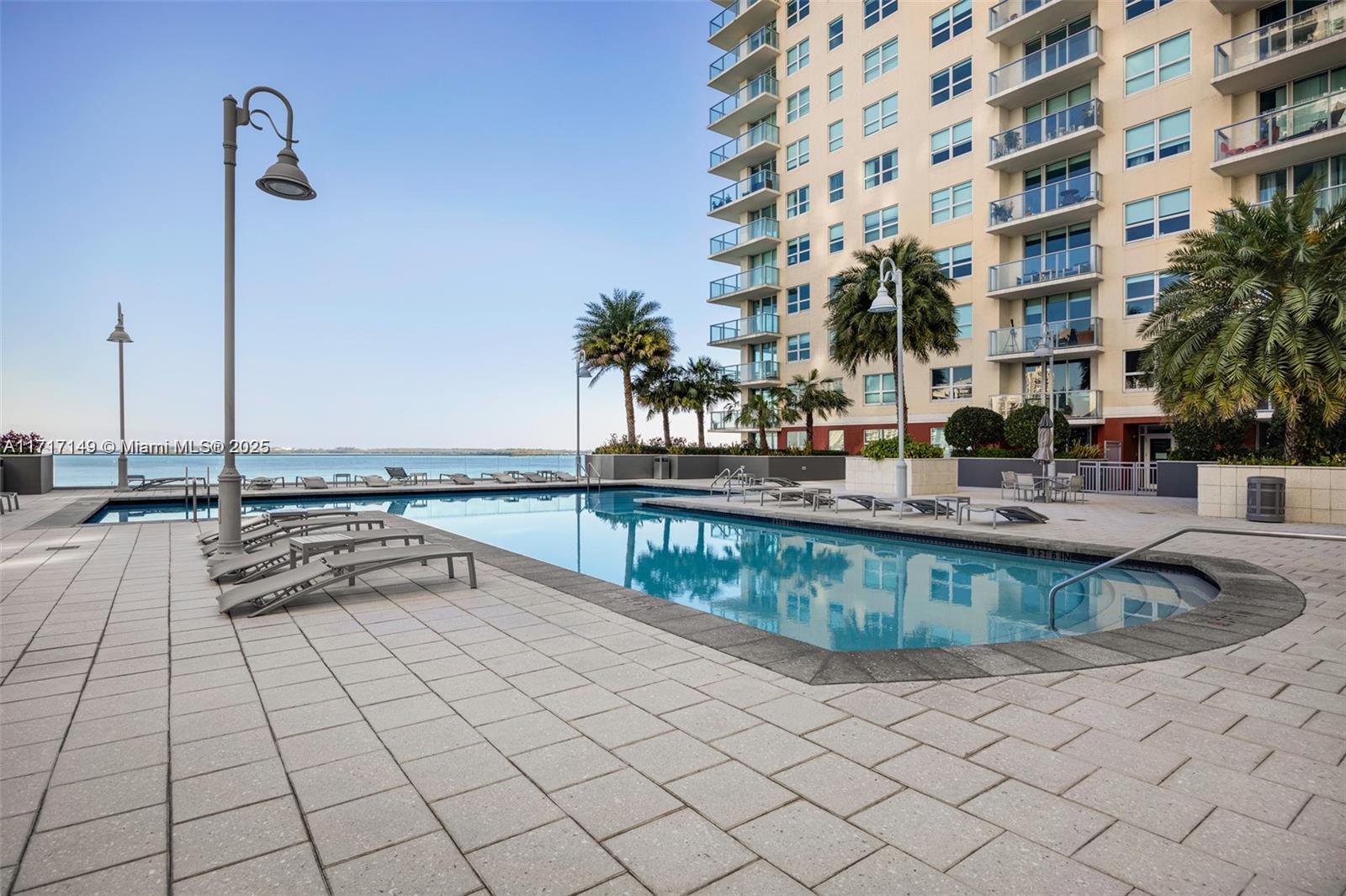 1155 Brickell Bay # 2907