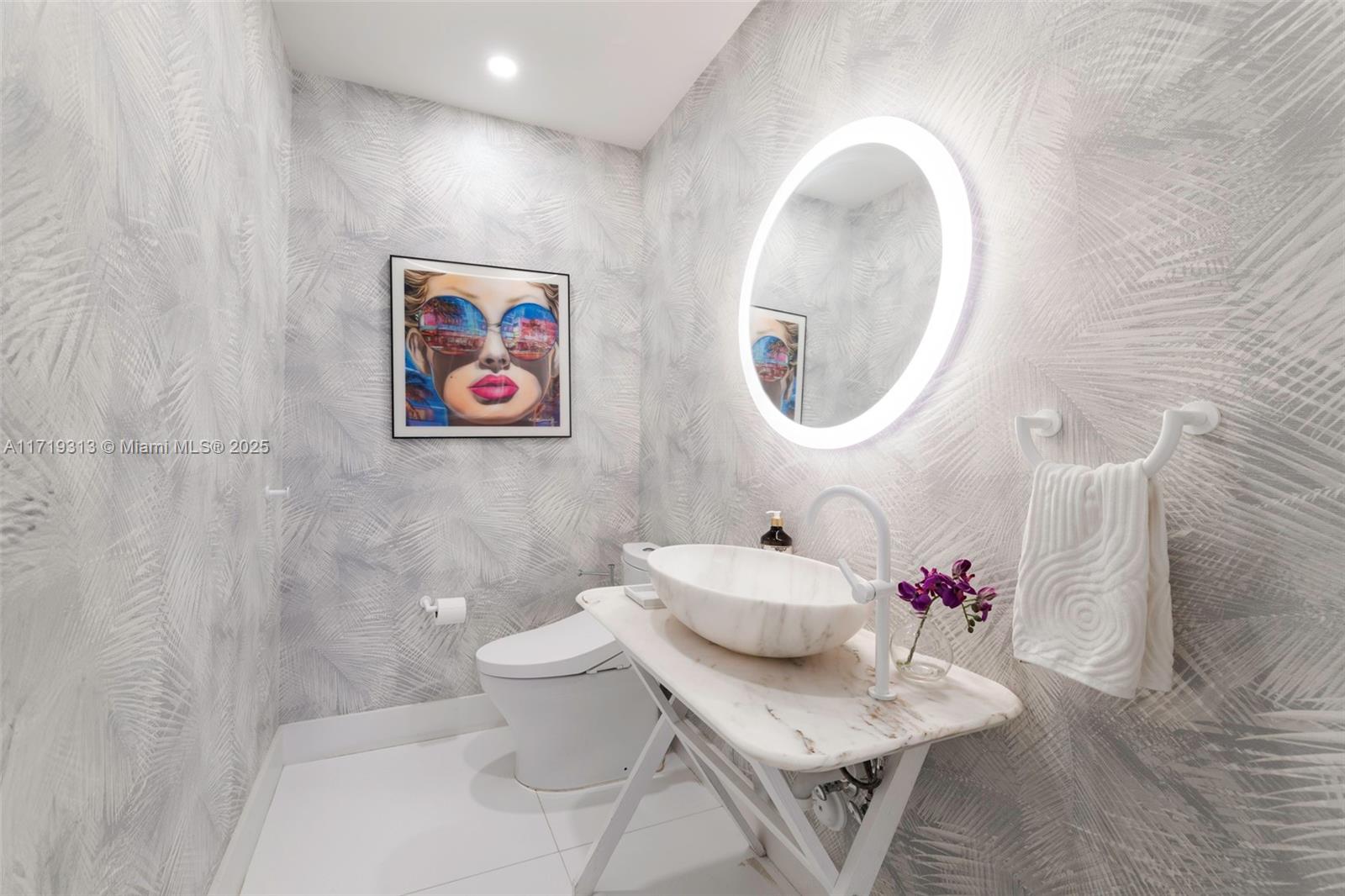 919 Granada Groves Ct